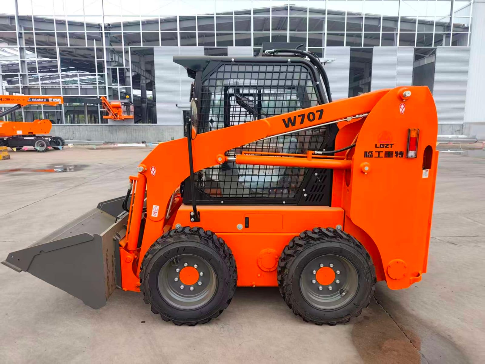 Мини-погрузчик LGZT W707