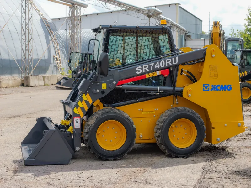 Мини-погрузчик XCMG SR740RU